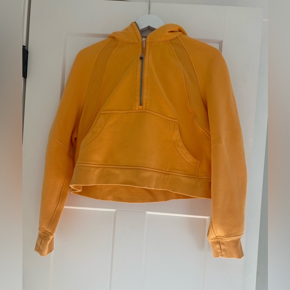 Lululemon orange scuba